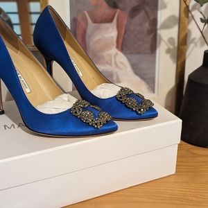 Manolo Blahnik Hangisi 38